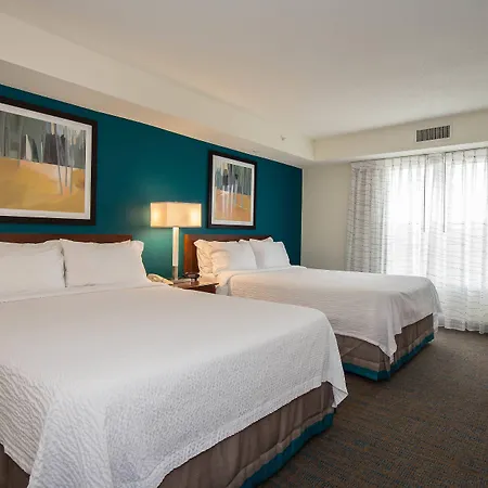 By Marriott Piper Glen Charlotte