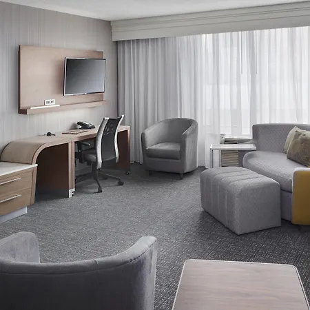 Courtyard Center 3* Charlotte