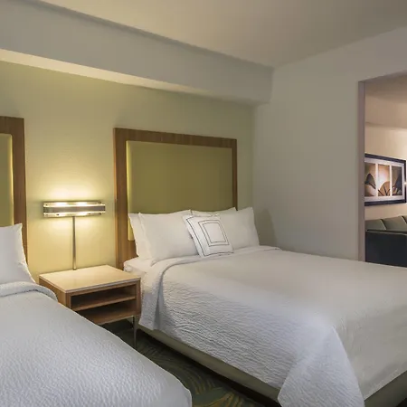 Hotel The Beacon Airport By Ihg 3*