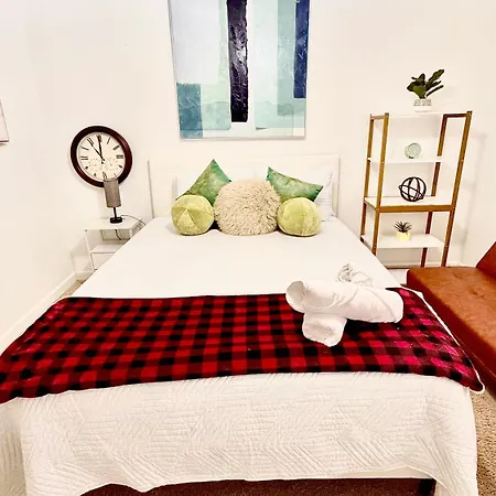 Christmas 3br , King And Queen Beds , Uptown * Charlotte