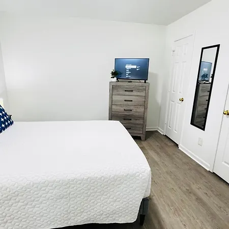 Comfort Escape, In With Shared Common Spaces