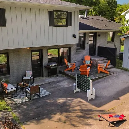 4bd Cozy Getaway | Eclectic, Central, Near Airport Charlotte