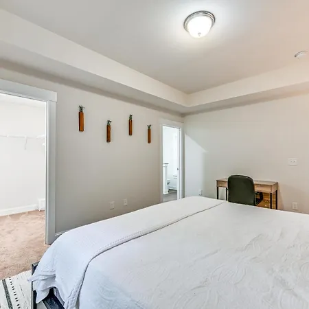 3bd House W/quiet Living, Access: 6mi To Dtwn