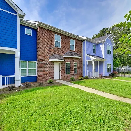 Modern Townhome W/ Yard: 5 Mi To Dtwn *