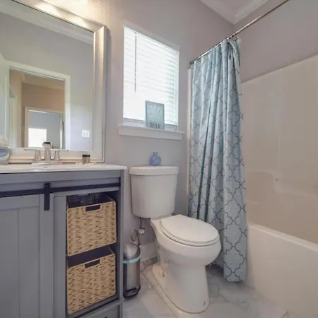 Getaway Near Center Centrally Located In Clt Holiday home Charlotte