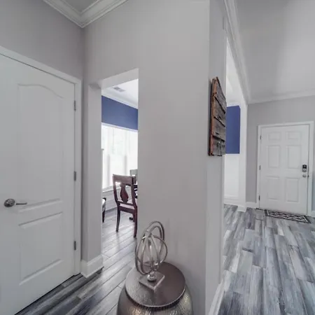 Getaway Near Center Centrally Located In Clt Holiday home Charlotte