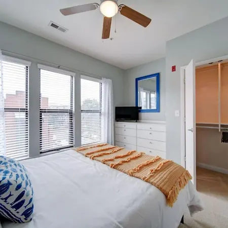 The Nest - Southend - Rooftop Terrace - Light Rail Charlotte