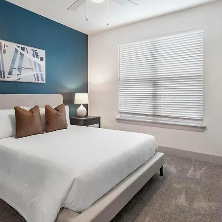 Landing - Newell South Apartment Charlotte