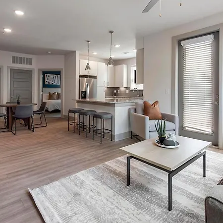 Apartment Landing - Newell South *