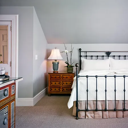 Duke Mansion 4* Charlotte