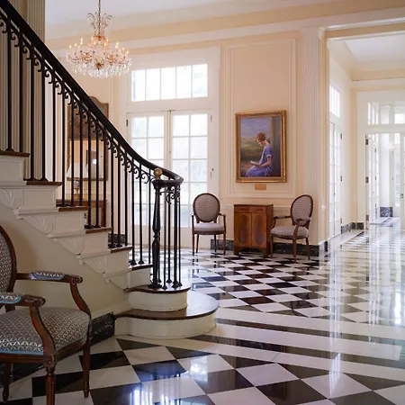 Duke Mansion Bed & Breakfast