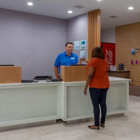 Express Arrowood By Ihg Hotel