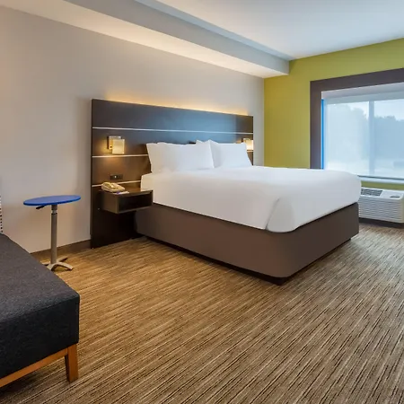 Express Arrowood By Ihg Hotel
