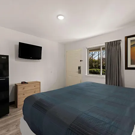 Rodeway Independence Blvd Inn 3*