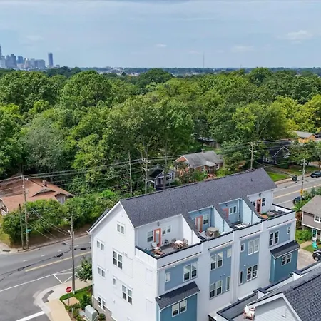 Rooftop Retreat Heart Of Noda Light Rail Sauna Holiday home Charlotte