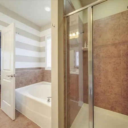 3br Gem Walk To Bofa Stadium And South End * Charlotte