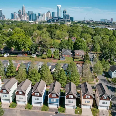 Holiday home 3br Gem Walk To Bofa Stadium And South End Charlotte