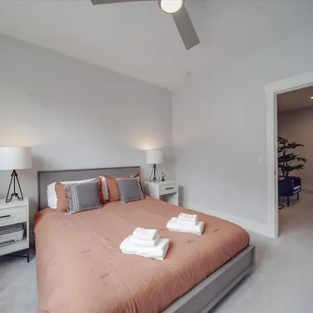 Rooftop Retreat Heart Of Noda Light Rail Sauna *