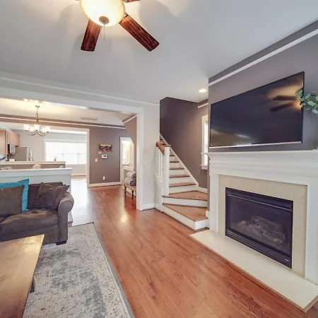 3br Gem Walk To Bofa Stadium And South End Holiday home *