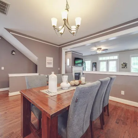 3br Gem Walk To Bofa Stadium And South End *