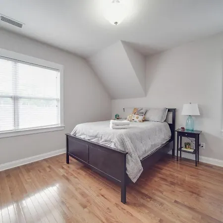 3br Gem Walk To Bofa Stadium And South End Holiday home *