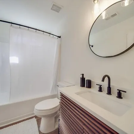 Fully Updated Cozy 3 Bedroom Ranch Escape -wwc- Airport * Charlotte