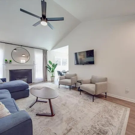 Fully Updated Cozy 3 Bedroom Ranch Escape -wwc- Airport