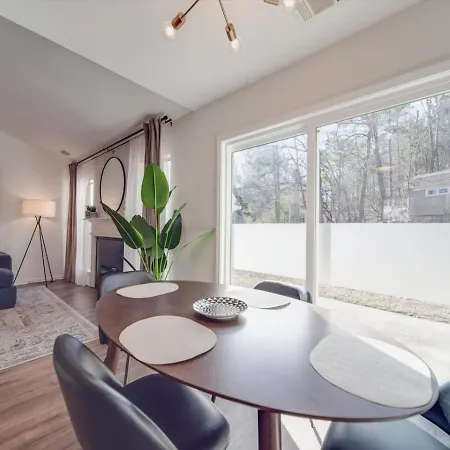 Holiday home Fully Updated Cozy 3 Bedroom Ranch Escape -wwc- Airport Charlotte