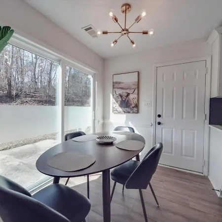 Fully Updated Cozy 3 Bedroom Ranch Escape -wwc- Airport * Charlotte