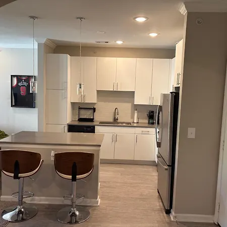 Apartment Private With Kingbed In Southend Charlotte