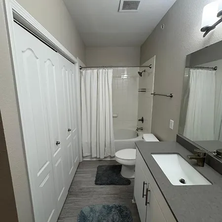 Apartment Private With Kingbed In Southend