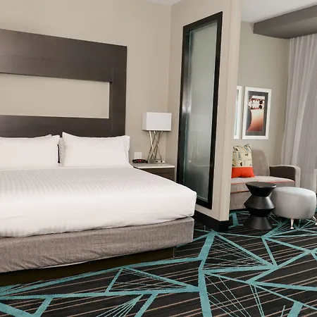 Express & - Airport By Ihg Hotel Charlotte