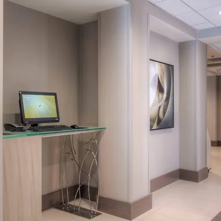 By Marriott Airport Hotel Charlotte
