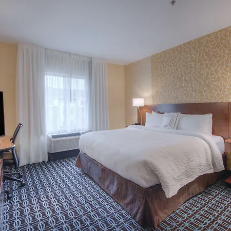 Fairfield & By Marriott Airport Hotel 3*
