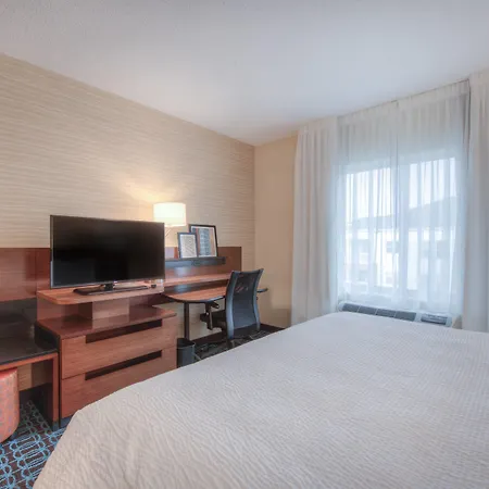 Fairfield & By Marriott Airport Hotel Charlotte