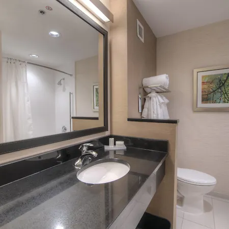 Fairfield & By Marriott Airport Hotel