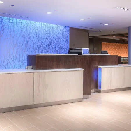 Fairfield & By Marriott Airport 3*
