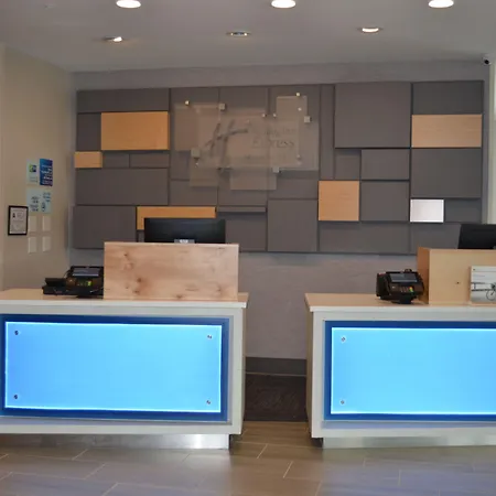 Express & - Ne - Area By Ihg 3*