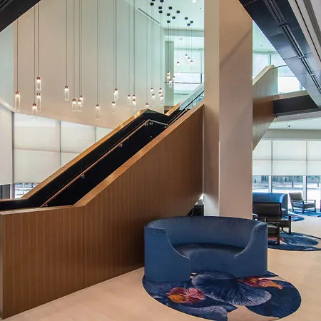 Springhill By Marriott Center 3*