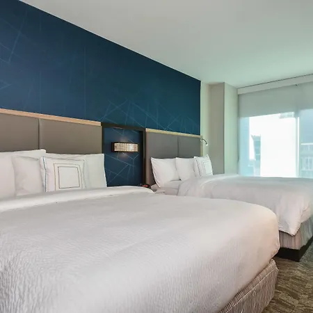 Springhill By Marriott Center Hotel 3*