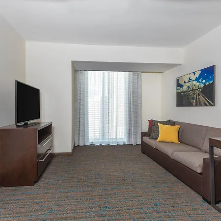 Hotel By Marriott Center