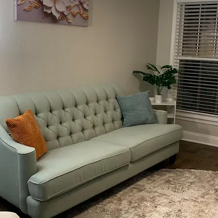 Apartment Runaway!