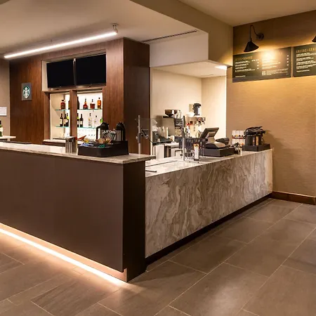 Courtyard By Marriott Northlake