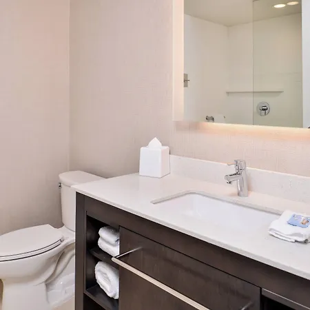 Hotel By Marriott Northlake