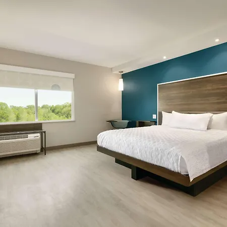 Tru By Hilton Ayrsley Hotel 3*