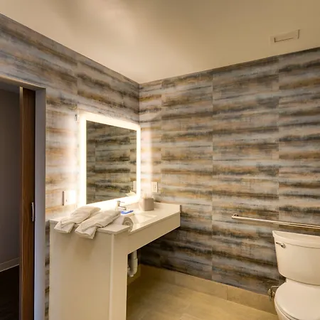 Express & - - South End By Ihg Hotel Charlotte
