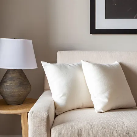 Kasa Freemorewest Charlotte