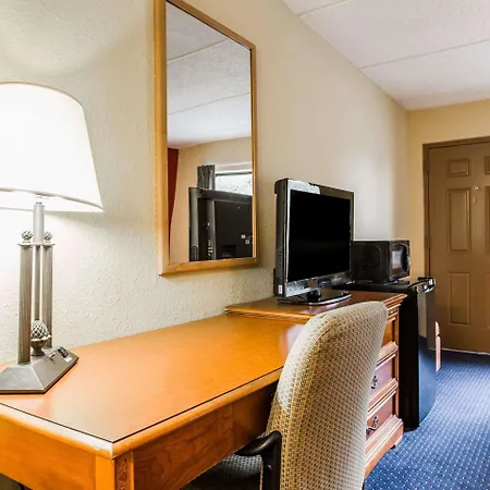 Rodeway North End Inn 2*