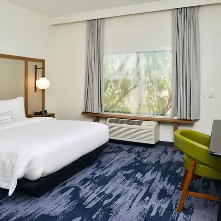 Fairfield & By Marriott Research Park 3* Charlotte
