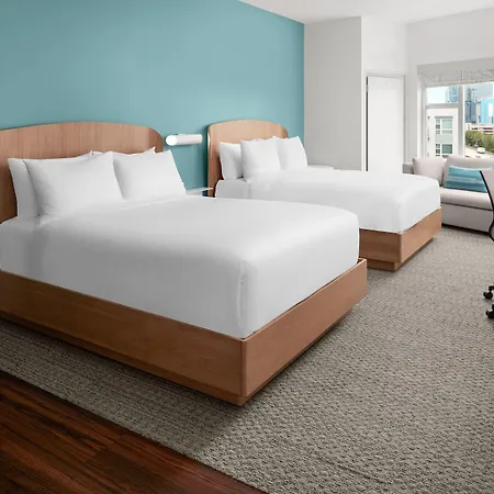 Hotel Element By Marriott Uptown 4*